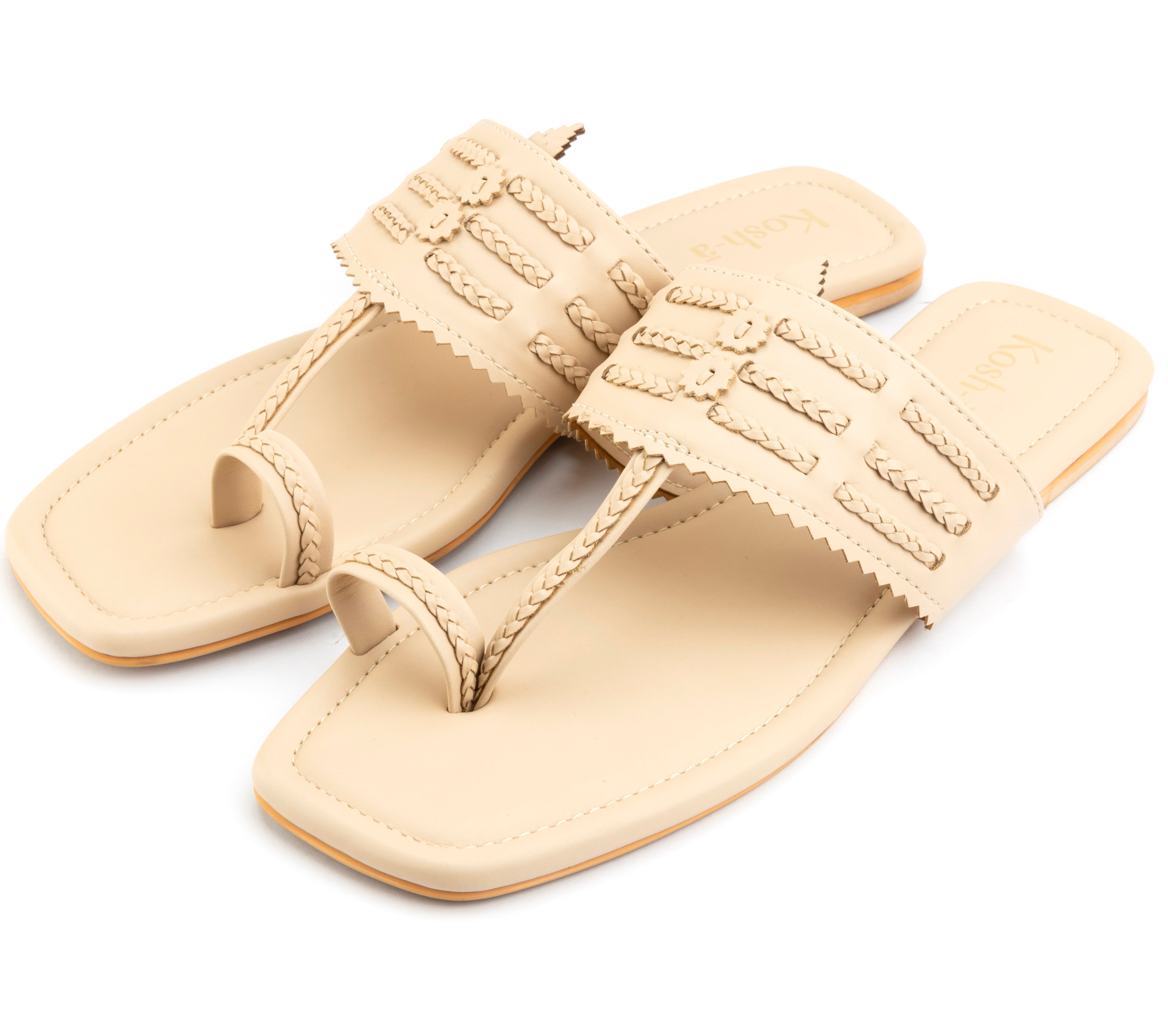 Mitti Cream Square Flats