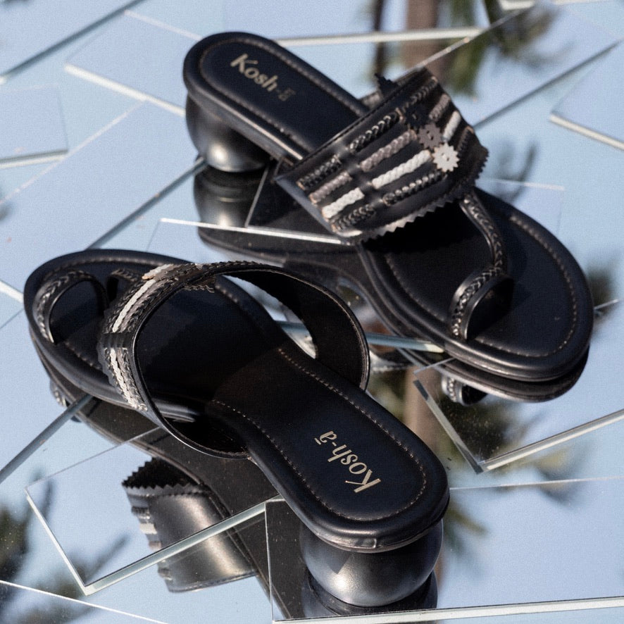 Saya Round Heels